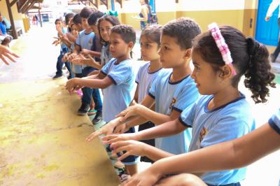 Programa reforça medidas de higienização entre alunos da rede municipal