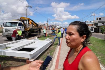 Sistema de comportas é instalado na Bernardo Sayão para prevenção de alagamentos