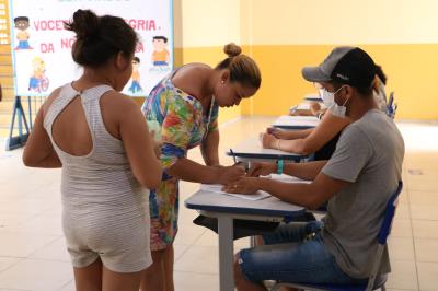 Semec entrega cerca de 80% dos kits de merenda escolar