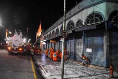 Prefeitura de Belém leva ação de higienização ao Complexo do Ver-o-Peso