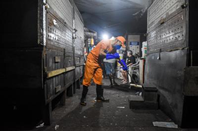 Prefeitura de Belém leva ação de higienização ao Complexo do Ver-o-Peso