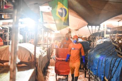 Prefeitura de Belém leva ação de higienização ao Complexo do Ver-o-Peso