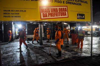 Prefeitura de Belém leva ação de higienização ao Complexo do Ver-o-Peso