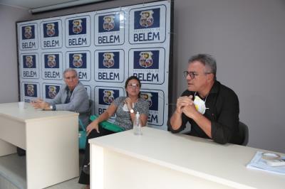Representantes do mercado informal são recebidos pelo prefeito de Belém