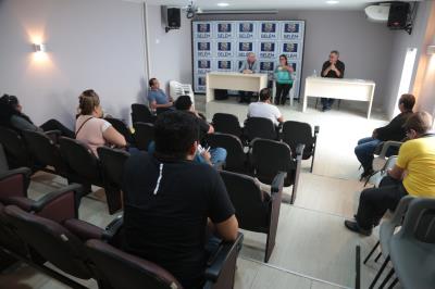 Representantes do mercado informal são recebidos pelo prefeito de Belém