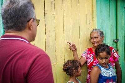 Obras de drenagem e pavimentação prosseguem em ritmo acelerado