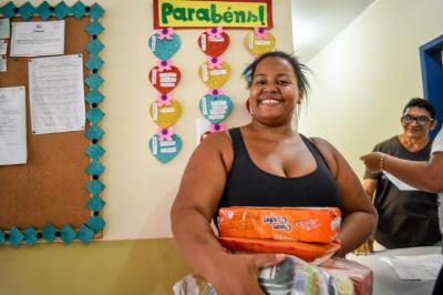 Entrega dos kits das merendas escolares