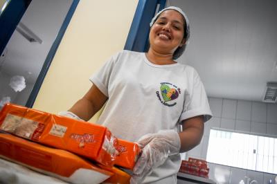 Entrega dos kits das merendas escolares