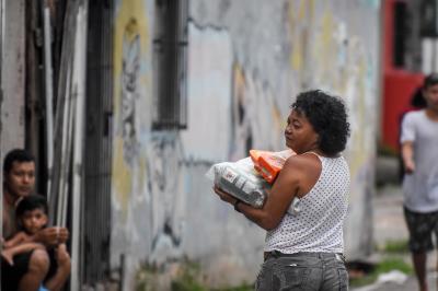 Entrega dos kits das merendas escolares