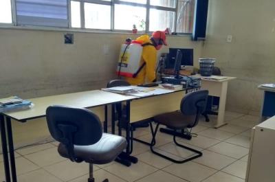 Feiras do Barreiro, Sacramenta e Bandeira Branca passam por higienização