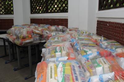Distribuição do terceiro lote de kits merenda escolar iniciou pelo distrito de Outeiro