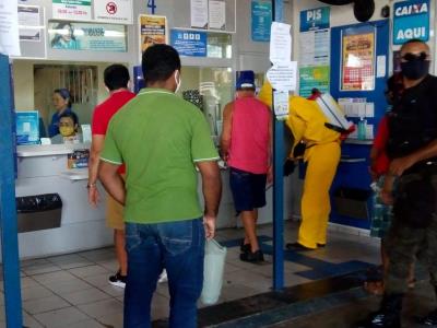 Prefeitura leva mutirão de desinfecção ao distrito de Mosqueiro