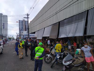 Prefeitura intensifica ações de fiscalização nas feiras livres de Belém