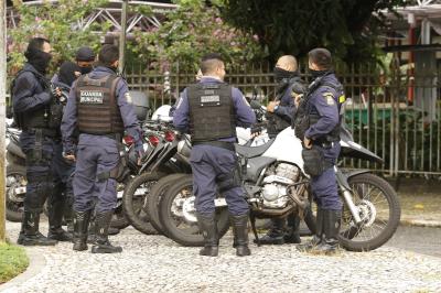 No terceiro dia de lockdown, estabelecimentos são fechados nos distritos e no centro de Belém