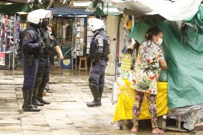 No terceiro dia de lockdown, estabelecimentos são fechados nos distritos e no centro de Belém