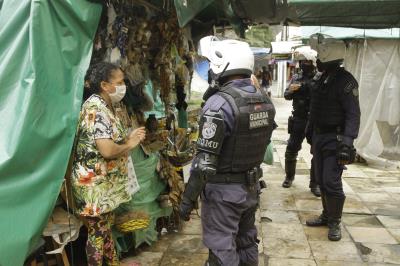 No terceiro dia de lockdown, estabelecimentos são fechados nos distritos e no centro de Belém