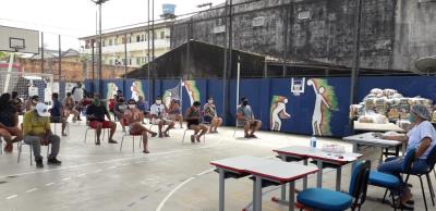 Prefeitura contempla mais quatro bairros com a distribuição dos kits de merenda escolar