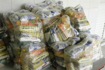 Mais de 30 mil alunos da rede municipal já receberam kits merenda do terceiro lote