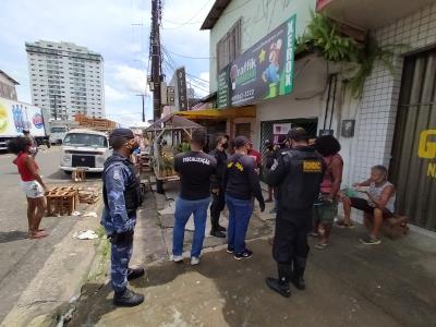 Prefeitura faz bloqueios e ordenamento no bairro da Pedreira
