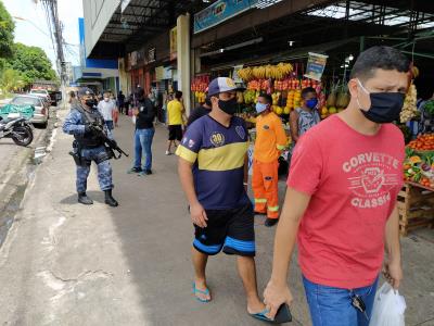 Prefeitura faz bloqueios e ordenamento no bairro da Pedreira