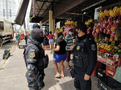 Prefeitura faz bloqueios e ordenamento no bairro da Pedreira