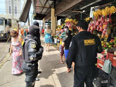 Prefeitura faz bloqueios e ordenamento no bairro da Pedreira