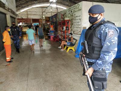 Feiras da Pratinha e Icoaraci são fiscalizadas por agentes de segurança