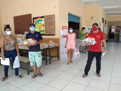 Prefeitura distribui kits da merenda escolar no Jurunas e Cremação