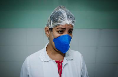 Enfermeiros e assistentes sociais do Hospital Dom Vicente Zico são homenageados