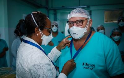 Enfermeiros e assistentes sociais do Hospital Dom Vicente Zico são homenageados