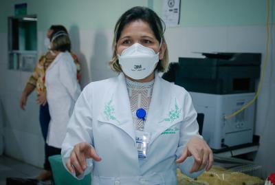 Enfermeiros e assistentes sociais do Hospital Dom Vicente Zico são homenageados
