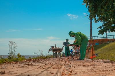 Prefeitura começa obra de recuperação do muro de contenção da orla de Icoaraci