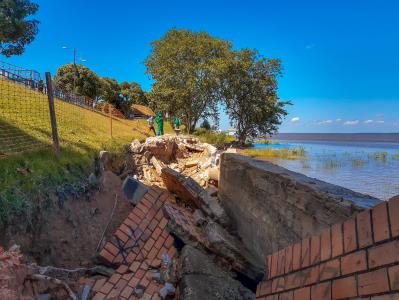 Prefeitura começa obra de recuperação do muro de contenção da orla de Icoaraci