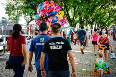 Feira de Artesanato retorna às atividades na Praça da República