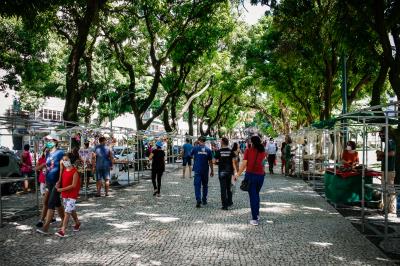 Feira de Artesanato retorna às atividades na Praça da República