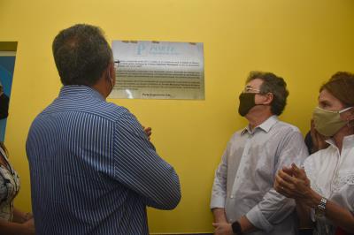 Ato de entrega da doação da creche Francisco de Assis