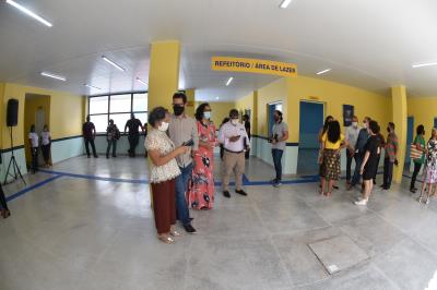 Ato de entrega da doação da creche Francisco de Assis