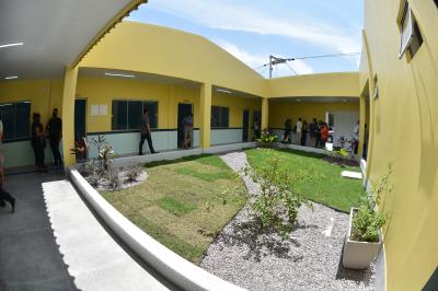 Ato de entrega da doação da creche Francisco de Assis