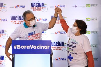 Profissional de saúde é a primeira vacinada em Belém e no estado do Pará