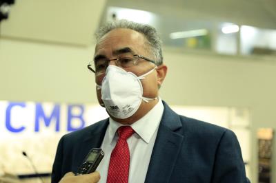Prefeito Edmilson participa de sessão solene na Câmara Municipal de Belém 