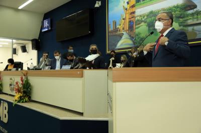 Prefeito Edmilson participa de sessão solene na Câmara Municipal de Belém 
