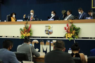 Prefeito Edmilson participa de sessão solene na Câmara Municipal de Belém 