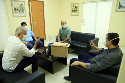 Prefeitura de Belém recebe doação de cápsulas respiratórias