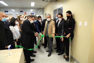 Prefeito participa de inauguração na Beneficente Portuguesa 