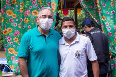 A coleta de resíduos sólidos e materiais recicláveis é retomada na ilha do Combu 