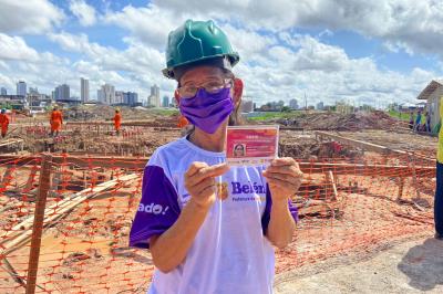 Prefeito e fiscais da Cofis visitam obras de residencial da área do Promaben