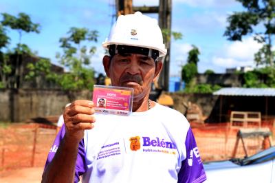 Prefeito e fiscais da Cofis visitam obras de residencial da área do Promaben