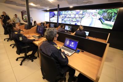 Inauguração da Central de Vídeo de monitoramento da Guarda, GMB