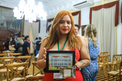 Homenagem a trabalhadores na obra do Palácio Antônio Lemos
