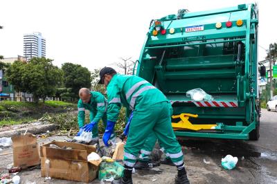 Novo sistema de limpeza urbana - Primeira ação na Cremação e Pedreira